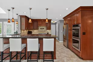 1212 Richfield Ct, Woodridge, IL 60517 - Photo 8