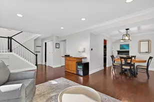 4340 Rock Cove Dr, Hoffman Estates, IL 60192 - Photo 4