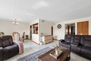 10538 Central Ave, Chicago Ridge, IL 60415 - Photo 4