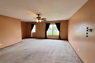 1608 Hawthorne Ridge Dr, Plainfield, IL 60586 - Photo 18
