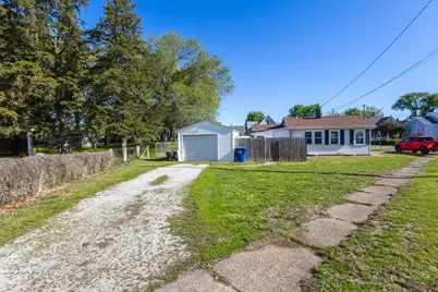 914 S Elsie Avenue, Davenport, IA 52802 - Photo 4
