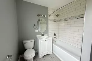 18864 Greenbay Ave, Lansing, IL 60438 - Photo 8