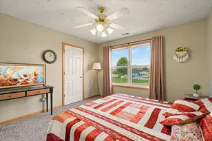 708 Erin Dr, Champaign, IL 61822 - Photo 22
