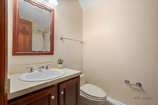 807 Burris Ave, Lake Bluff, IL 60044 - Photo 24