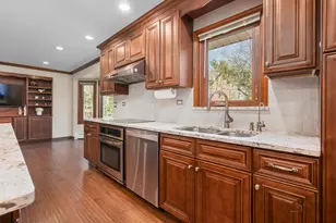 807 Burris Ave, Lake Bluff, IL 60044 - Photo 12