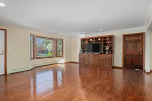 807 Burris Ave, Lake Bluff, IL 60044 - Photo 6