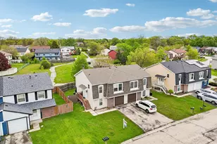 370 Kirkwood Cir, Bolingbrook, IL 60440 - Photo 32