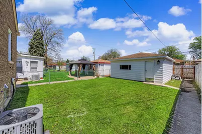 14223 S Wallace Avenue, Riverdale, IL 60827 - Photo 22