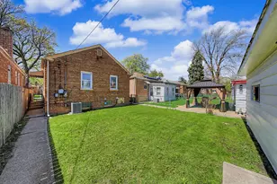 14223 S Wallace Ave, Riverdale, IL 60827 - Photo 20