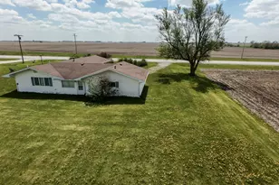 33879 E 800 Rd, Chatsworth, IL 60921 - Photo 6