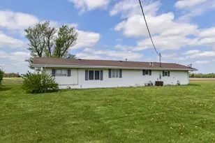 33879 E 800 Rd, Chatsworth, IL 60921 - Photo 10