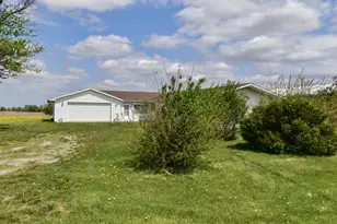 33879 E 800 Rd, Chatsworth, IL 60921 - Photo 14