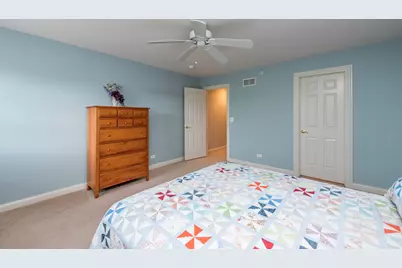 32958 N Stone Manor Drive, Grayslake, IL 60030 - Photo 28