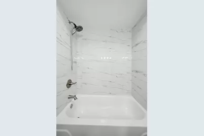 408 Kensington Road #E, Mount Prospect, IL 60056 - Photo 14