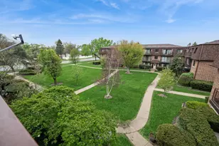 408 Kensington Rd, Mount Prospect, IL 60056 - Photo 16