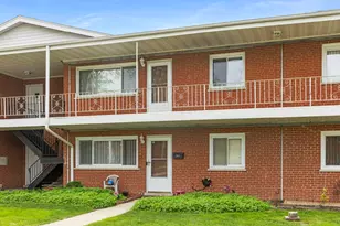 641 Dulles Rd, Des Plaines, IL 60016 - Photo 2