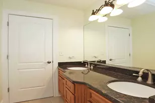 310 Jennifer Ln, Roselle, IL 60172 - Photo 36