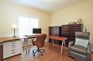 310 Jennifer Ln, Roselle, IL 60172 - Photo 20