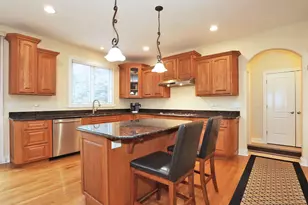 310 Jennifer Ln, Roselle, IL 60172 - Photo 18