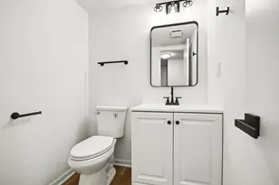 2400 Marigold Ct, Aurora, IL 60506 - Photo 8
