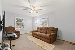 16738 Hilltop Ave, Orland Hills, IL 60487 - Photo 4