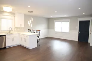 9042 S Emerald Ave, Chicago, IL 60620 - Photo 6