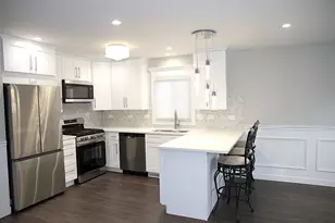 9042 S Emerald Ave, Chicago, IL 60620 - Photo 4