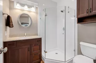 333 Kenmore Ave, Elmhurst, IL 60126 - Photo 24