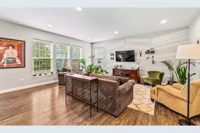 1251 W Thomas Road, Wheaton, IL 60187 - Photo 8