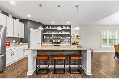 1251 W Thomas Road, Wheaton, IL 60187 - Photo 14