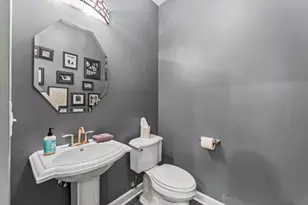 1251 W Thomas Rd, Wheaton, IL 60187 - Photo 24
