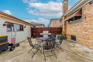 1313 N 22nd Ave, Melrose Park, IL 60160 - Photo 30
