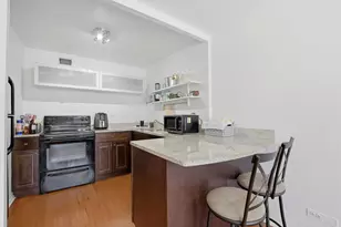 21 W Goethe St, Chicago, IL 60610 - Photo 8