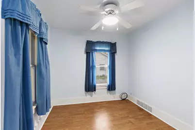 148 Holly Street, Dekalb, IL 60115 - Photo 6
