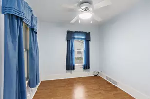 148 Holly St, Dekalb, IL 60115 - Photo 6