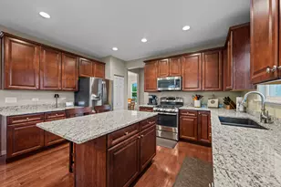 3463 Ayres Dr, Aurora, IL 60506 - Photo 6