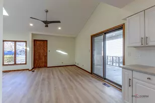 2450 Chas Dr, Rolling Meadows, IL 60008 - Photo 6