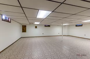 2450 Chas Dr, Rolling Meadows, IL 60008 - Photo 26