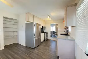 126 Indiana St, Park Forest, IL 60466 - Photo 6