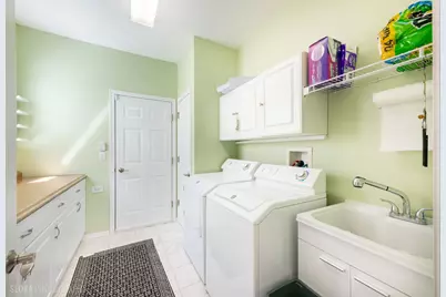 2661 Venetian Lane, Elgin, IL 60124 - Photo 22