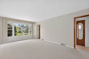 9134 Chestnut Ave, Franklin Park, IL 60131 - Photo 6