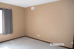 9182 S Rd, Palos Hills, IL 60465 - Photo 8
