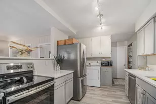 3804 Grove Ave, McHenry, IL 60050 - Photo 8
