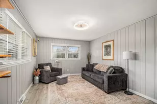 3804 Grove Ave, McHenry, IL 60050 - Photo 4