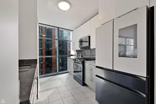 201 N Westshore Dr, Chicago, IL 60601 - Photo 6