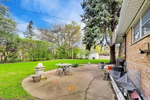 8840 Keeler Ave, Skokie, IL 60076 - Photo 26