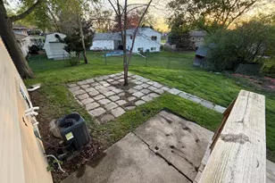 7728 Dalewood Pkwy, Woodridge, IL 60517 - Photo 18