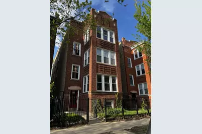 2044 W Birchwood Avenue, Chicago, IL 60645 - Photo 1