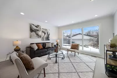 630 Bode Road, Hoffman Estates, IL 60169 - Photo 4