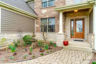 26384 N Pennway Circle, Wauconda, IL 60084 - Photo 2
